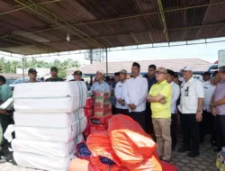Gubernur Rohidin Salurkan Bantuan Untuk Korban Kebakaran Di Bengkulu Utara