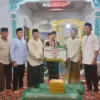 Safari Ramadhan, Wabup Lebong Turut Salurkan Bantuan Untuk Masjid Al-Ihsan