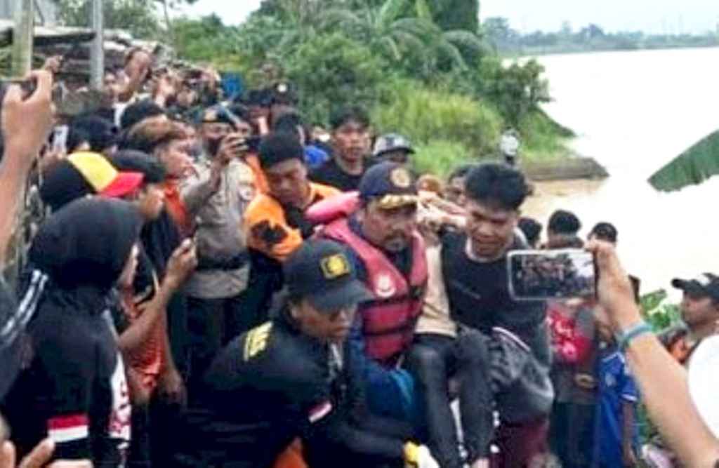 Sar Gabungan Sulsel Berhasil Temukan Jasad Wanita Terjun Ke Sungai