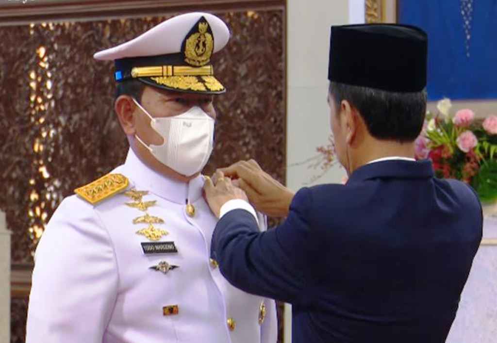 Laksamana Yudi Margono Resmi Dilantik Jokowi Jadi Panglima Tni