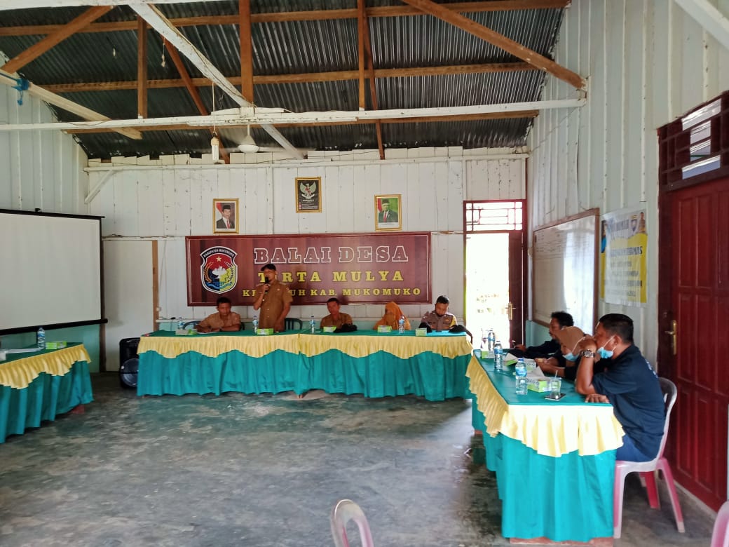 Desa Tirta Mulya Mukomuko Mengadakan Monitoring Dana Desa