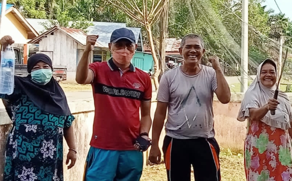Desa Pulai Makmur Melaksanakan Giat Gotong Royong Jum'At Bersih