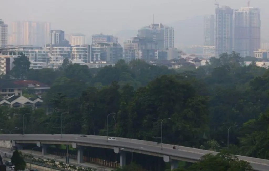 Terkait Polusi Di Negaranya, Pemerintah Malaysia Surati Indonesia